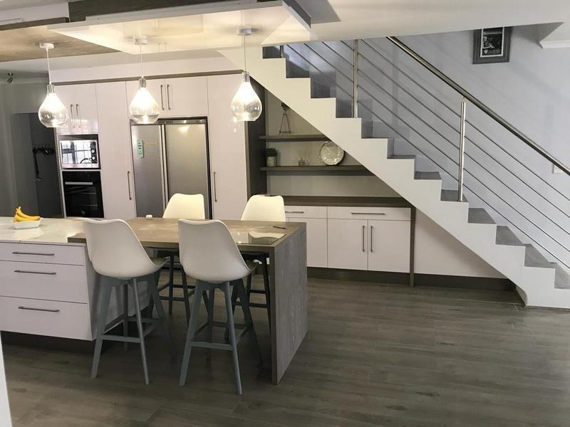4 Bedroom Property for Sale in Kleinbosch Western Cape